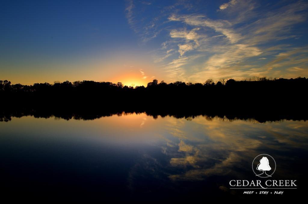Hotel Cedar Creek New Haven Exterior foto